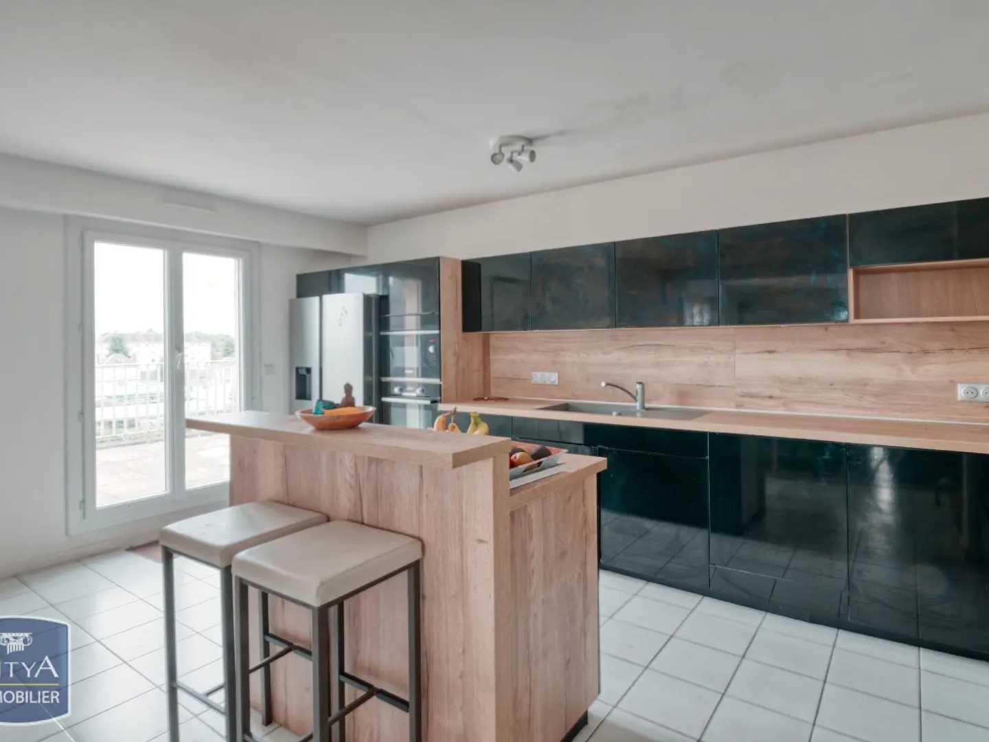 Appartement à vendre - 5 pièces - 137m2 - Châteaudun (28200)