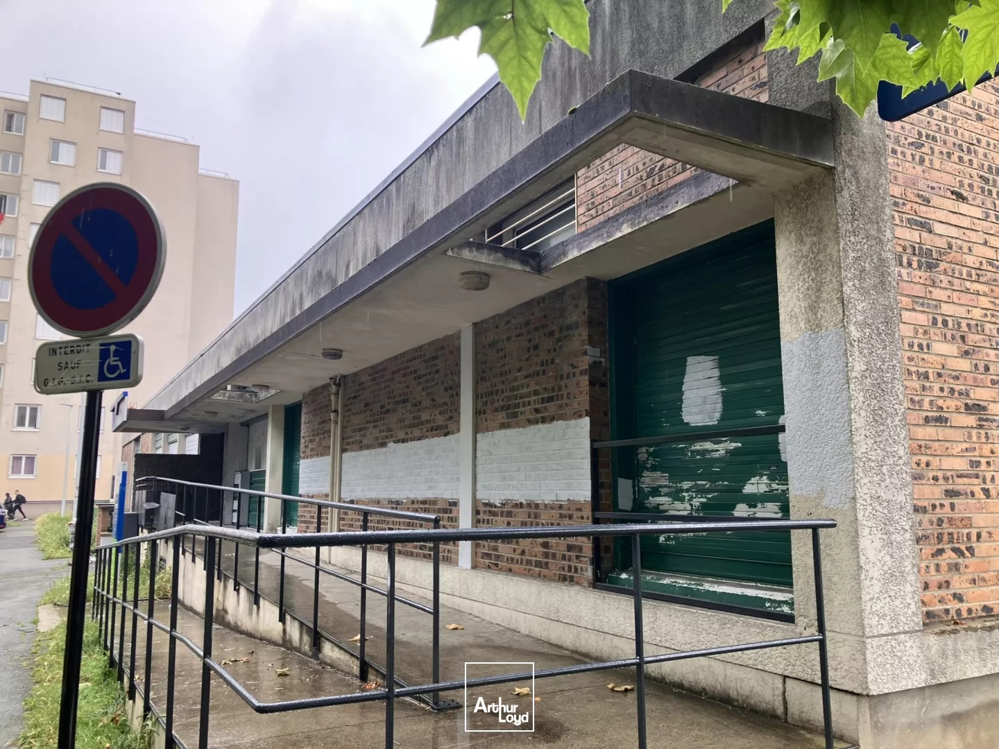 Bureaux à vendre - 1109m2 - Garges-Lès-Gonesse (95140)