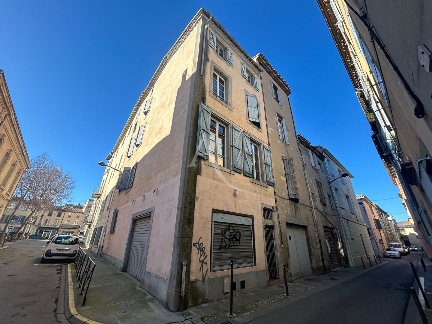 Hôtel 8 pièces 215 m²