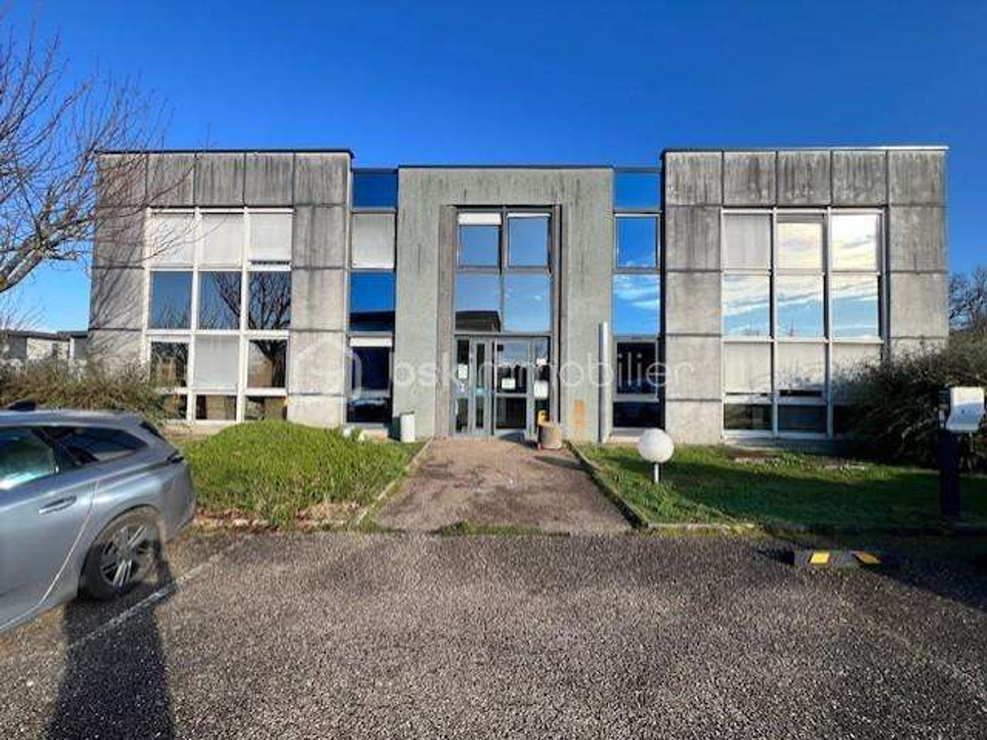 METZ TECHNOPÔLE - Bâtiment pro 800m² / 24 bureaux