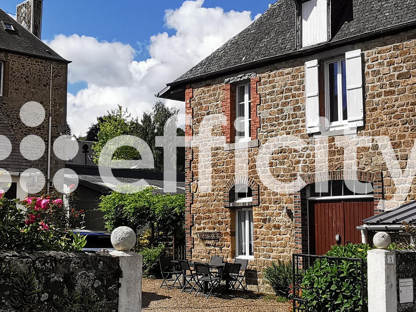 Maison 12 pièces 240 m²