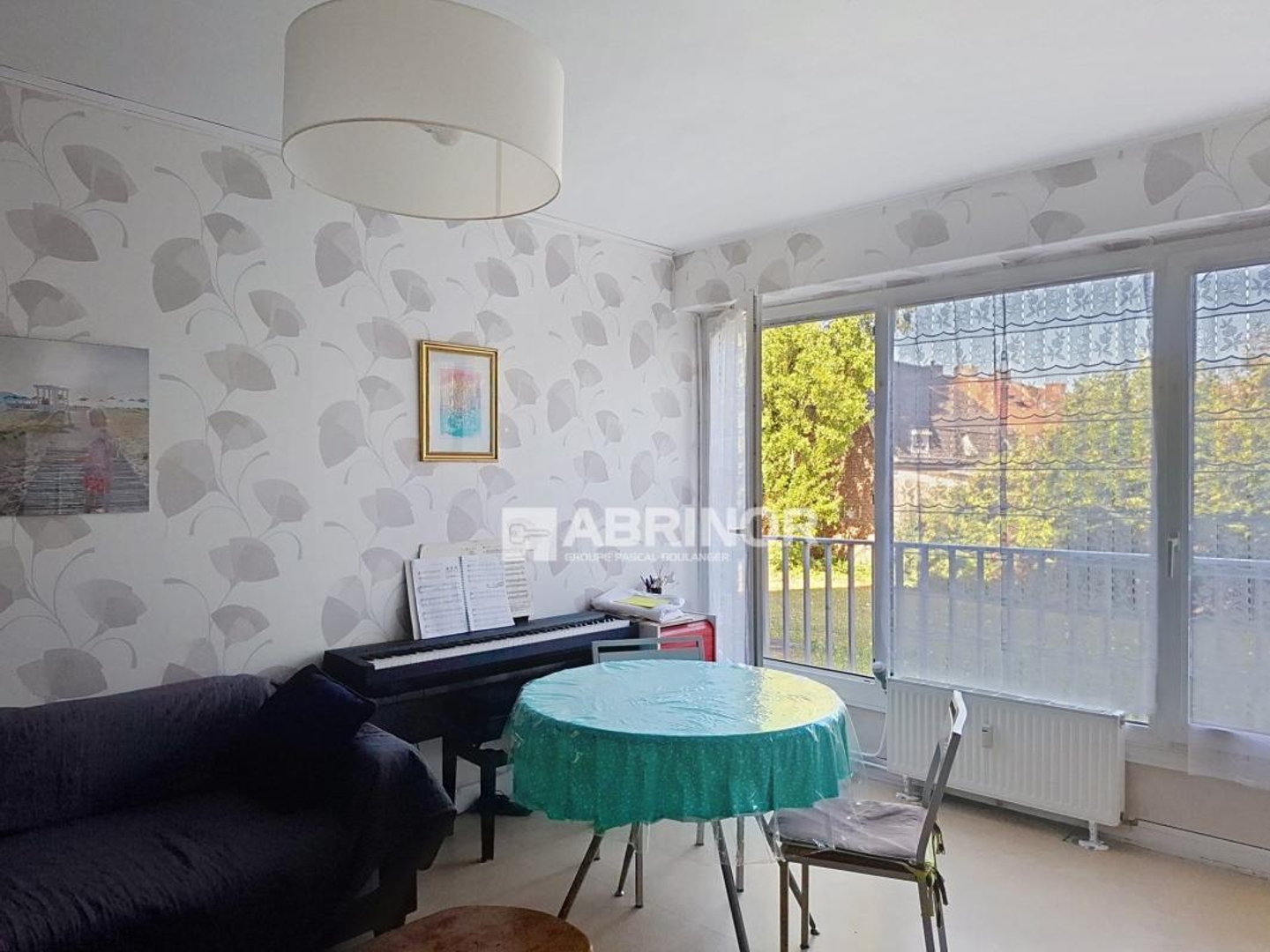 APPARTEMENT T2 DE 51.3 m² avec bureau à rénover