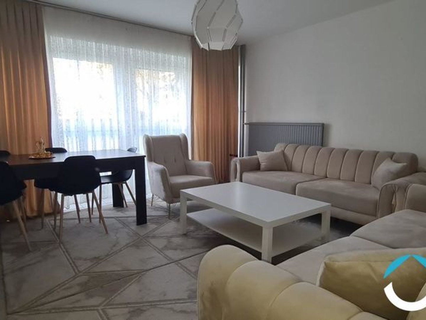 Appartement T3 spacieux - Proche gare, commerces, écoles et h
