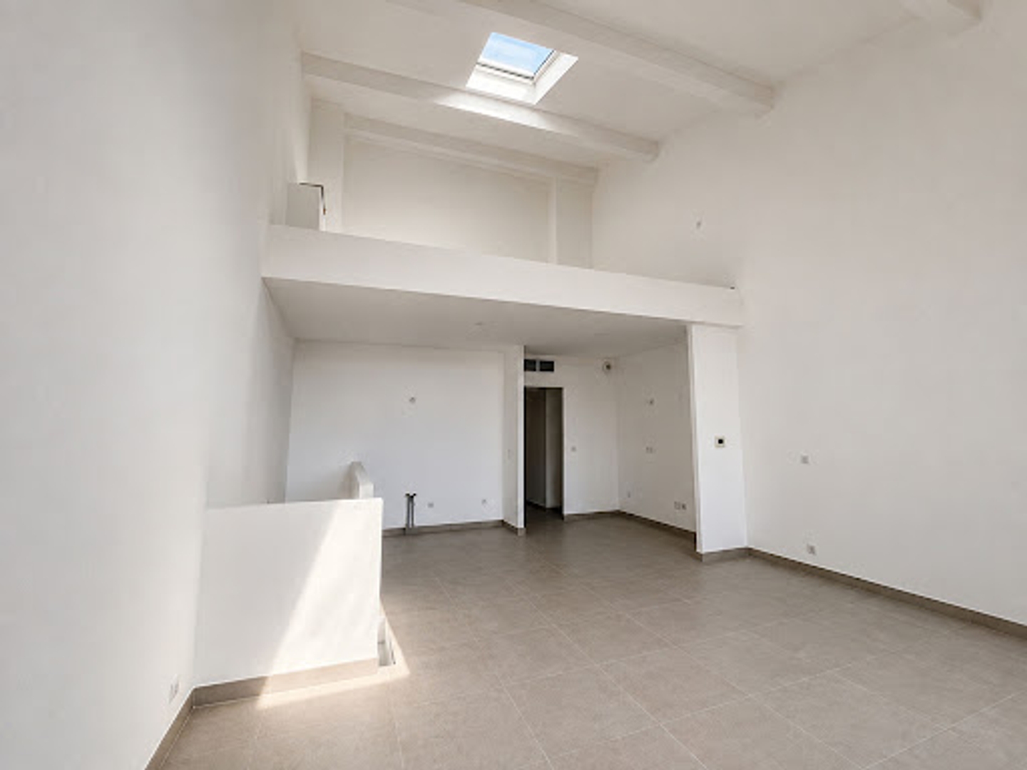 Appartement à vendre - 4 pièces - 108m2 - Cannes (06400)