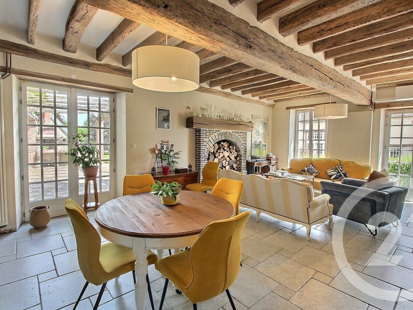 Maison à vendre - 6 pièces - 249m2 - Romilly-Sur-Seine (10100)
