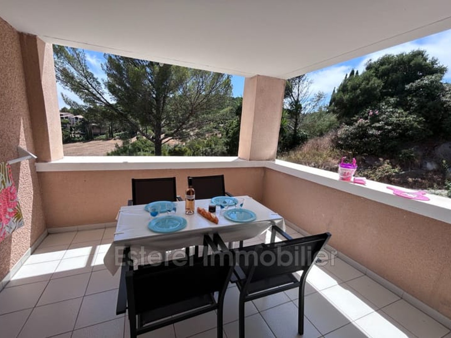 Appartement à vendre - 2 pièces - 28m2 - Saint-Raphaël (83700)