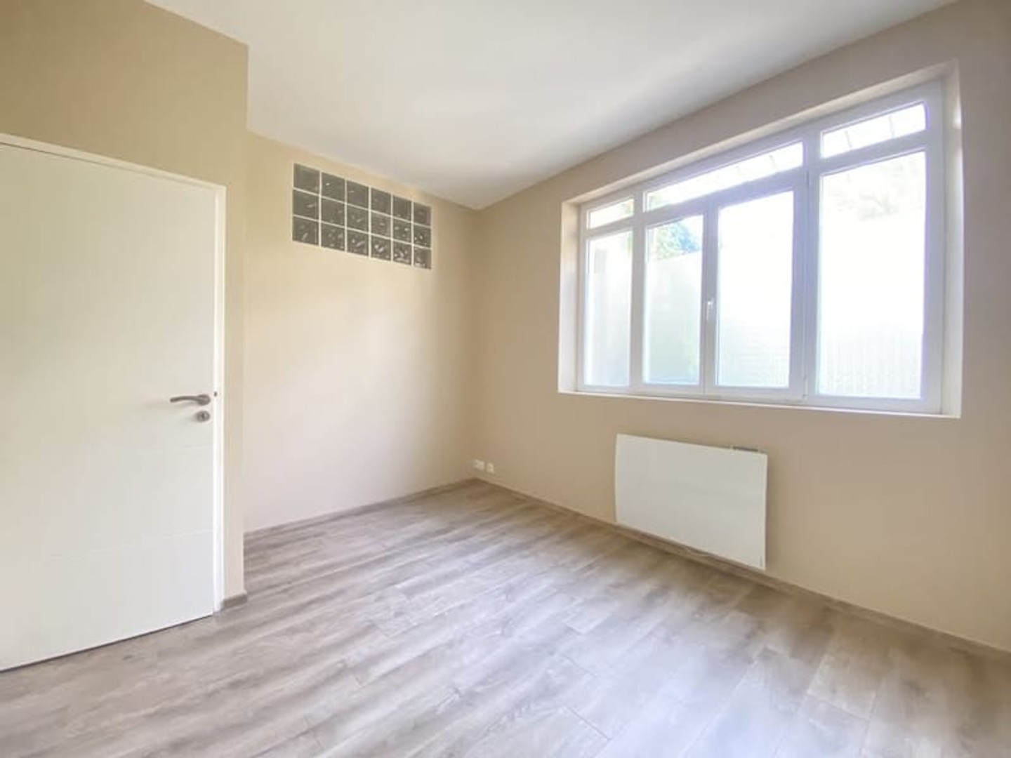 Parking / garage / box à vendre - 49m2 - Saumur (49400)