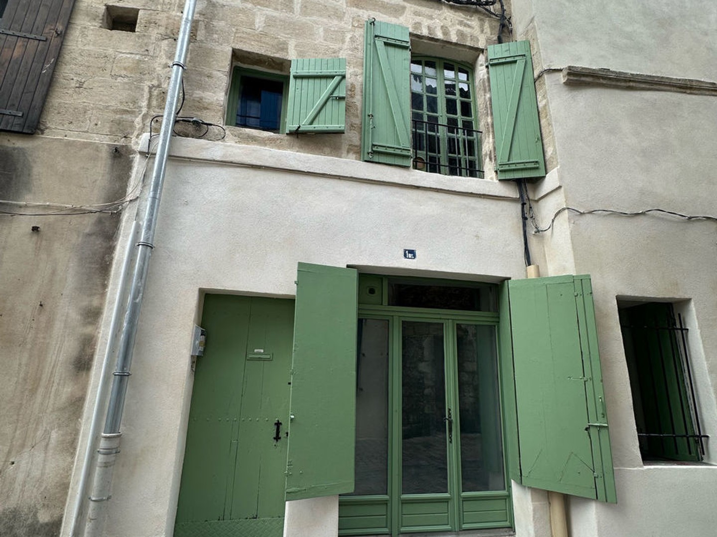 immeuble de 2 appartements T5 et T3