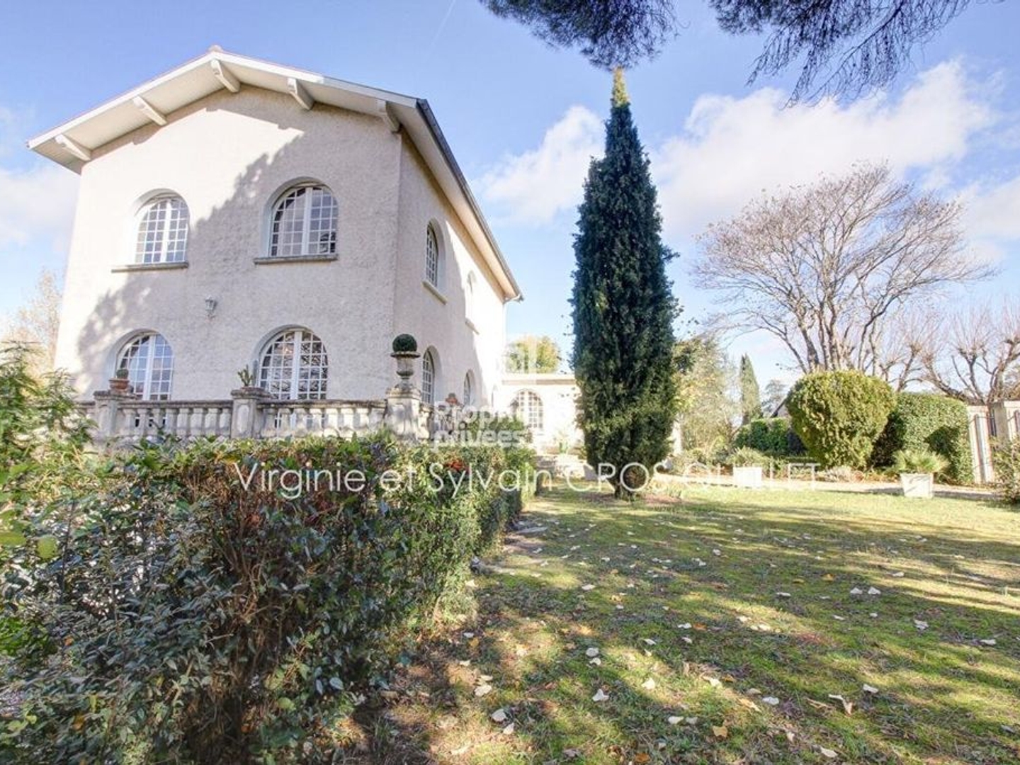 Maison à vendre - 8 pièces - 215m2 - Bourg-Saint-Bernard (31570)