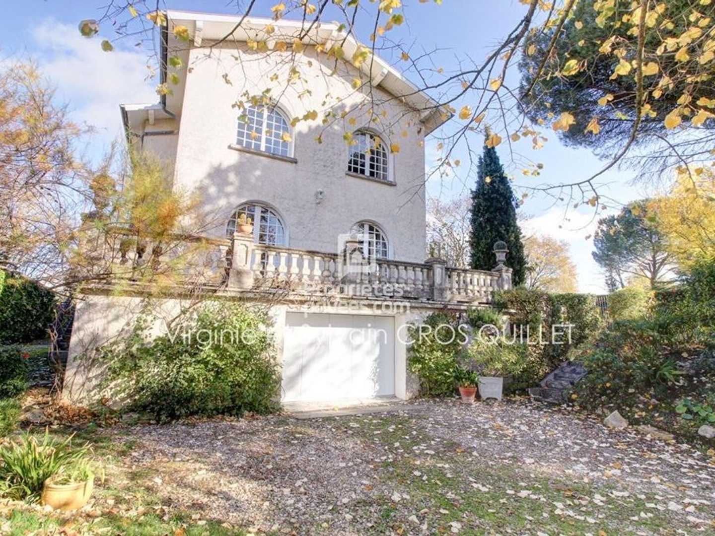Maison à vendre - 8 pièces - 215m2 - Bourg-Saint-Bernard (31570)