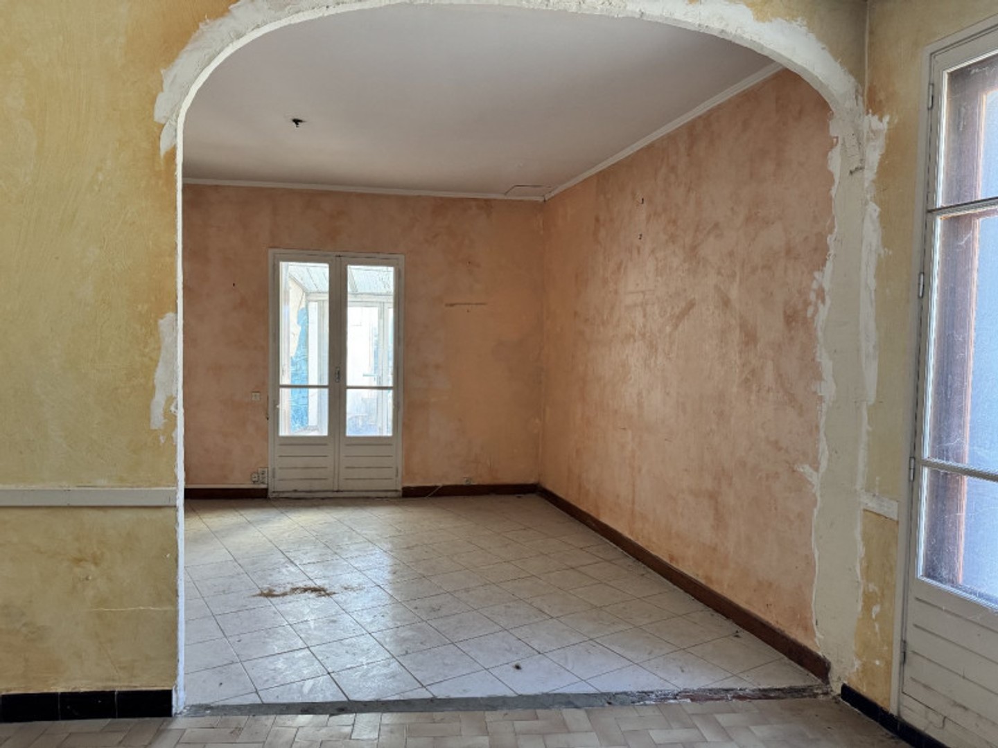 Maison à vendre - 7 pièces - 180m2 - Pézenas (34120)