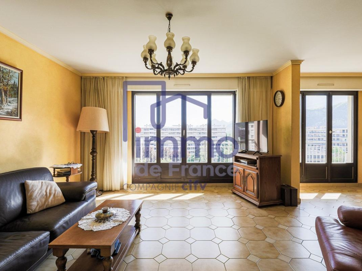 Appartement à vendre - 5 pièces - 111m2 - Échirolles (38130)