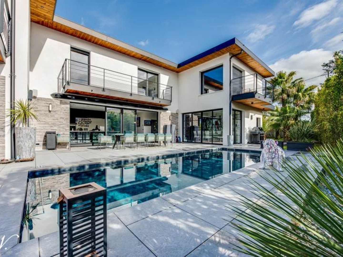 Contemporaine de 5 pièces principales