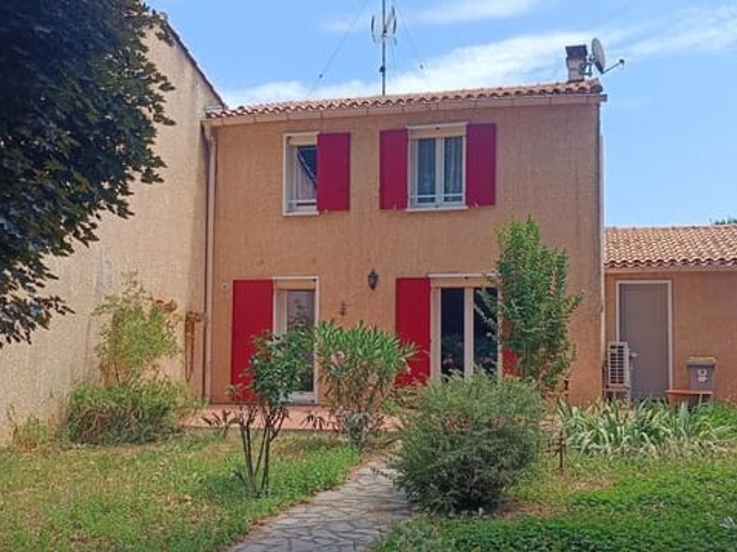 Jolie maison 90 m² avec jardin proche centre ville