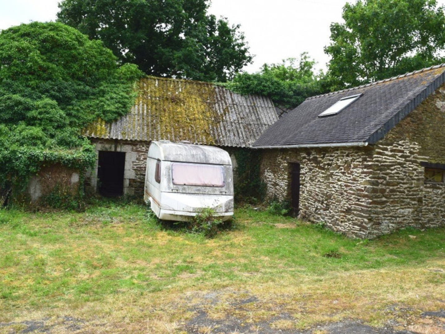 Maison à vendre - 6 pièces - 134m2 - Le Cloître-Pleyben (29190)