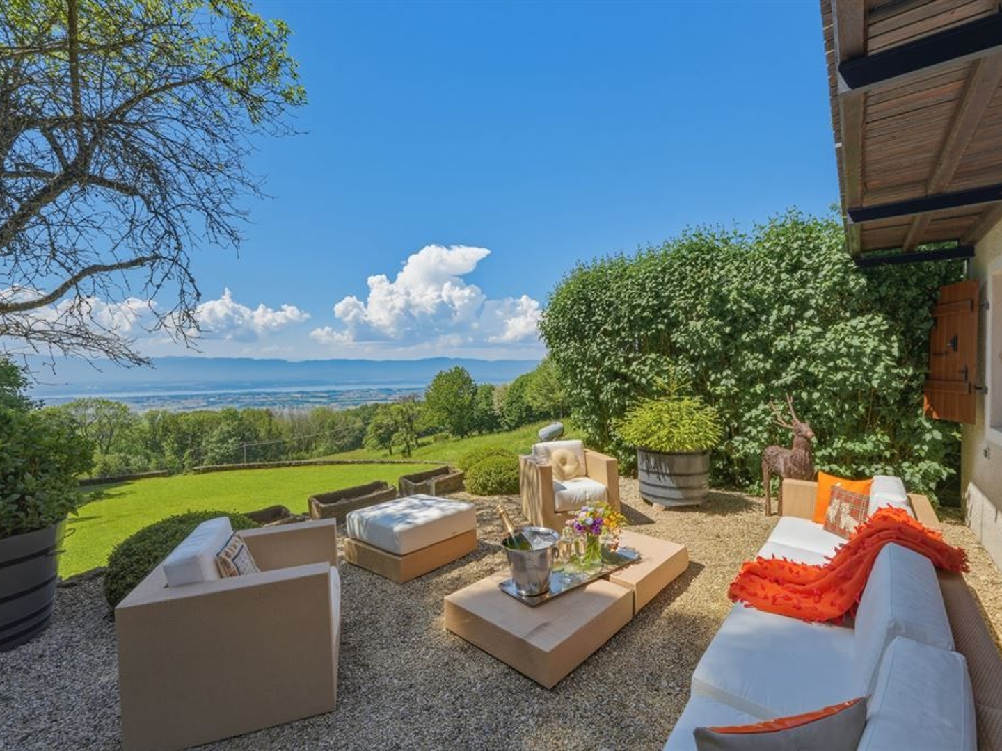 Maison à vendre - 9 pièces - 394m2 - Cranves-Sales (74380)