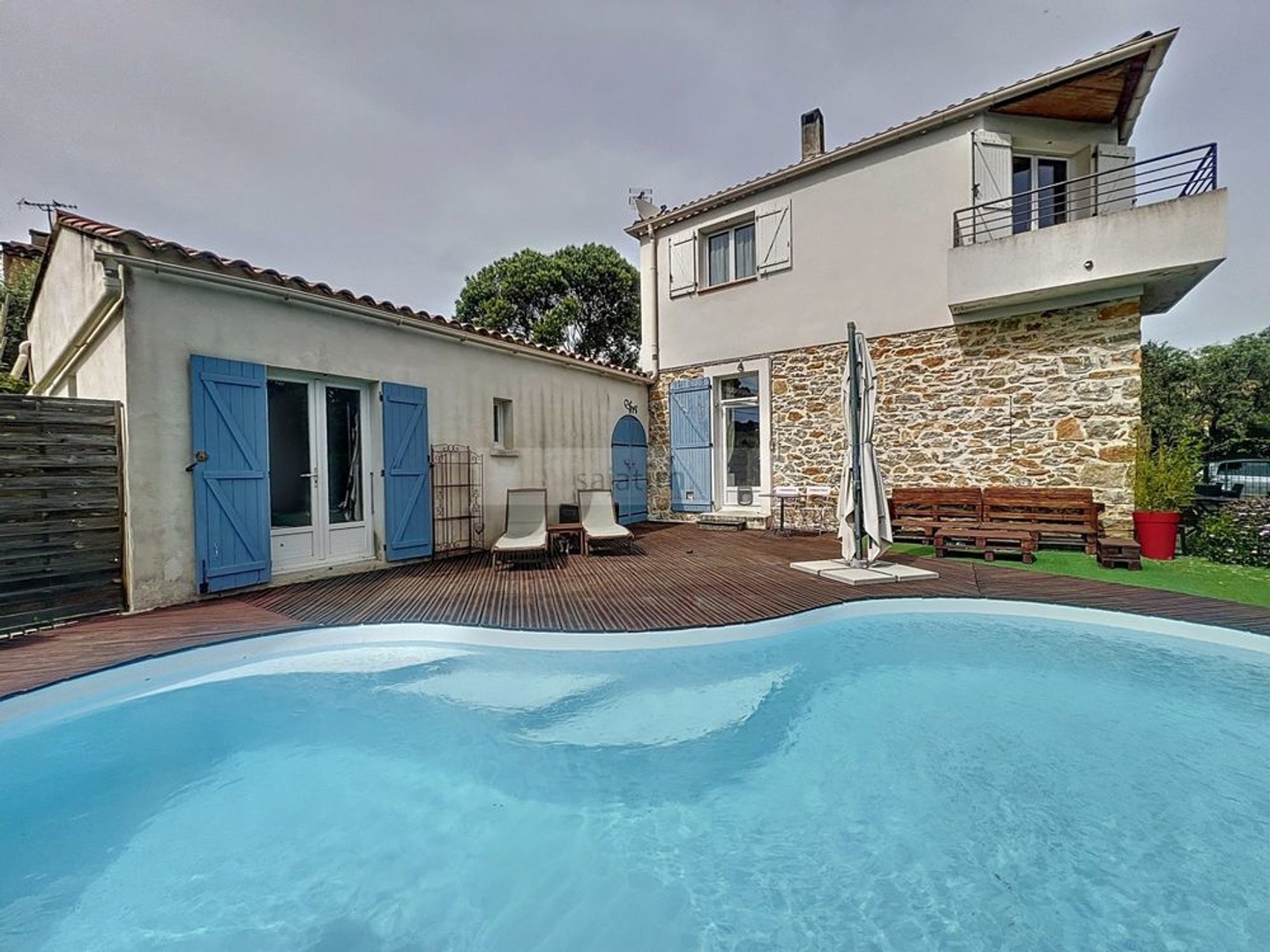 VILLA T5 avec PISCINE et studio indépendant