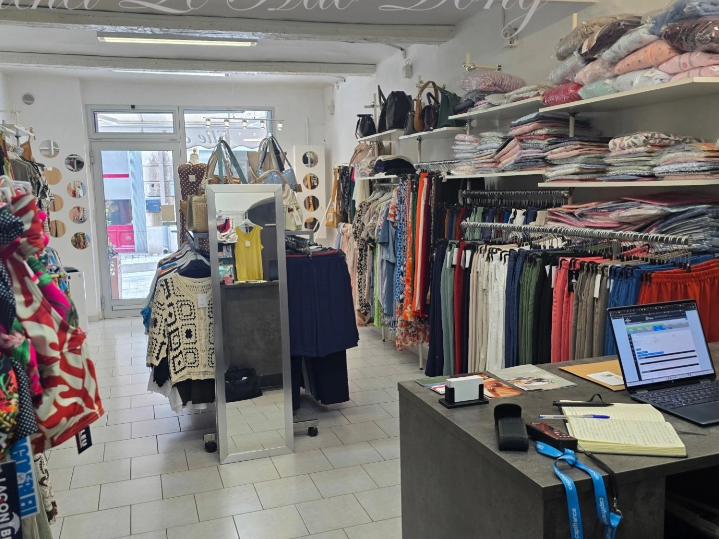 Magasin à vendre - 3 pièces - Quissac (30260)