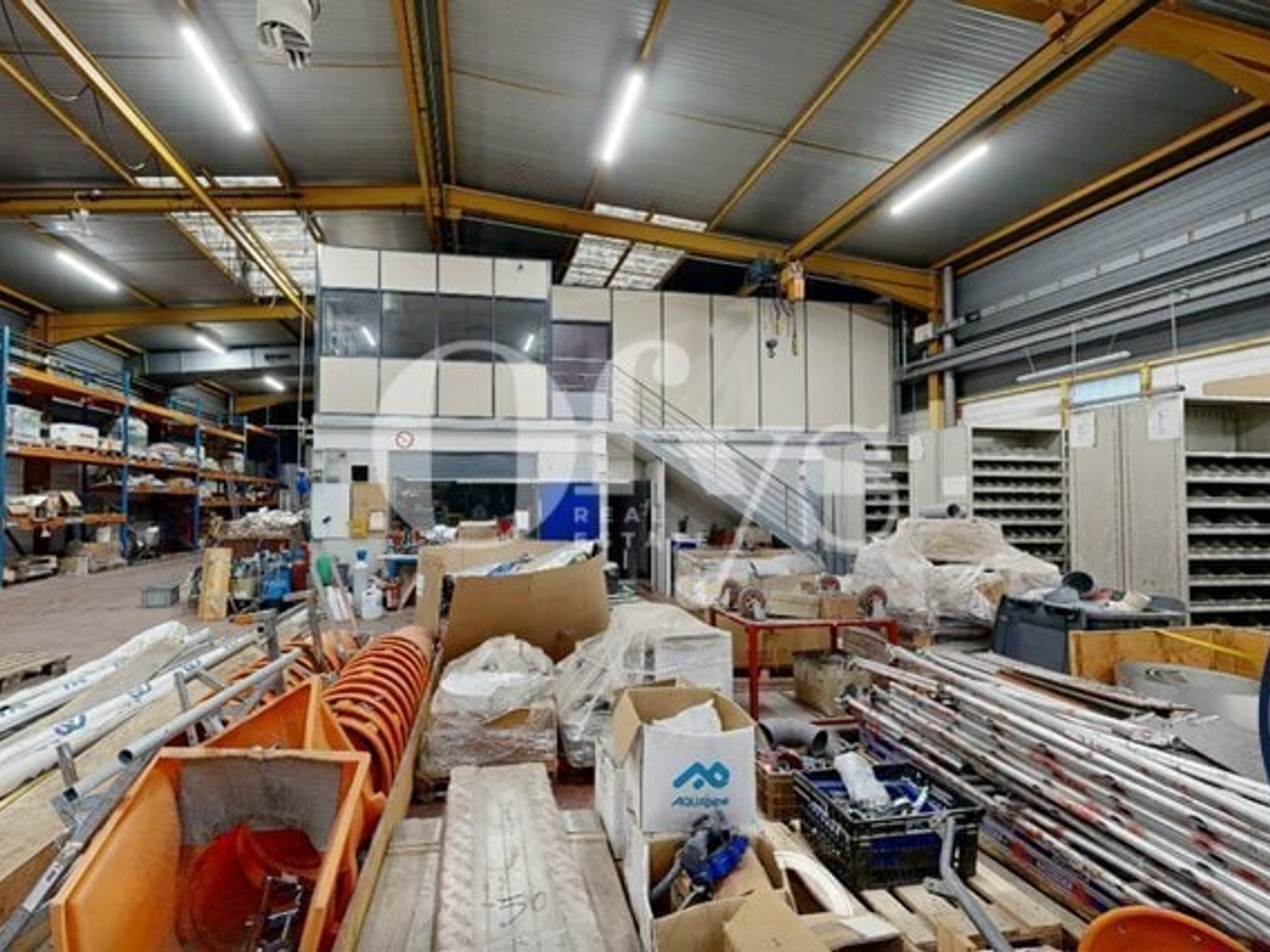 LOCAL D'ACTIVITE A VENDRE OU A LOUER
