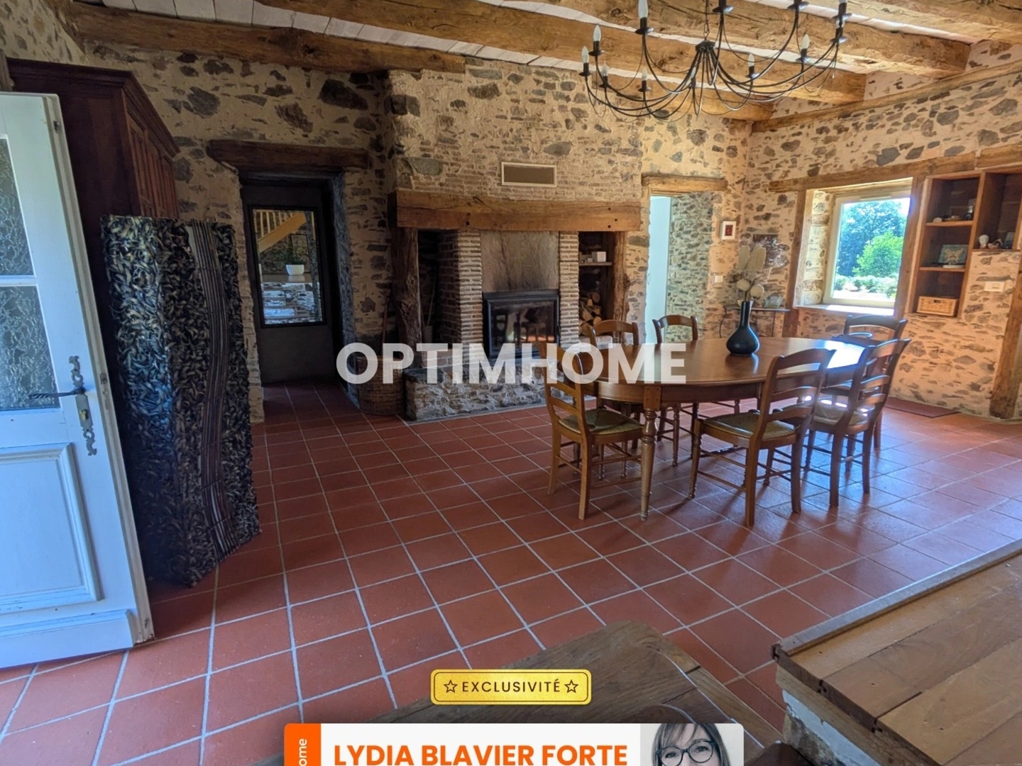 Maison à vendre - 9 pièces - 200m2 - Saint-Vitte-Sur-B... (87380)