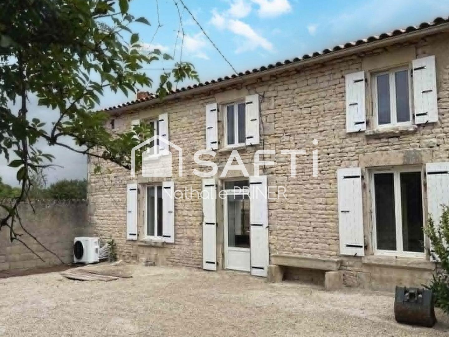 Maison en pierre apparentes entièrement rénovée