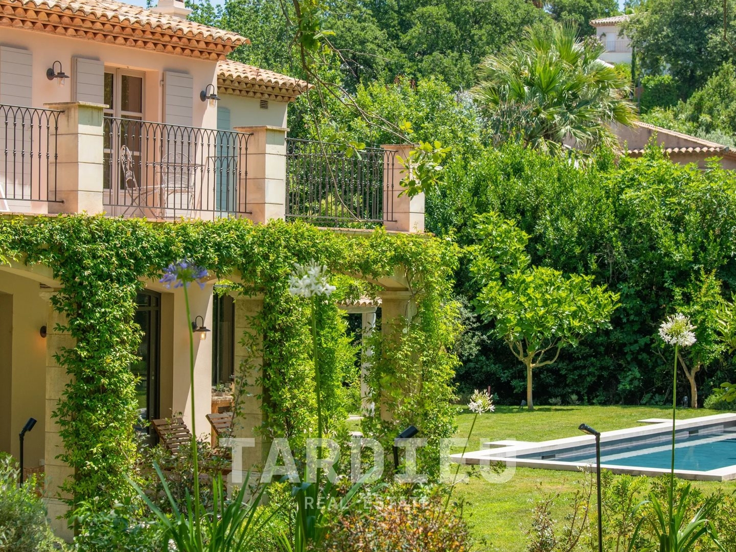 Maison à vendre - 190m2 - Saint-Tropez (83990)