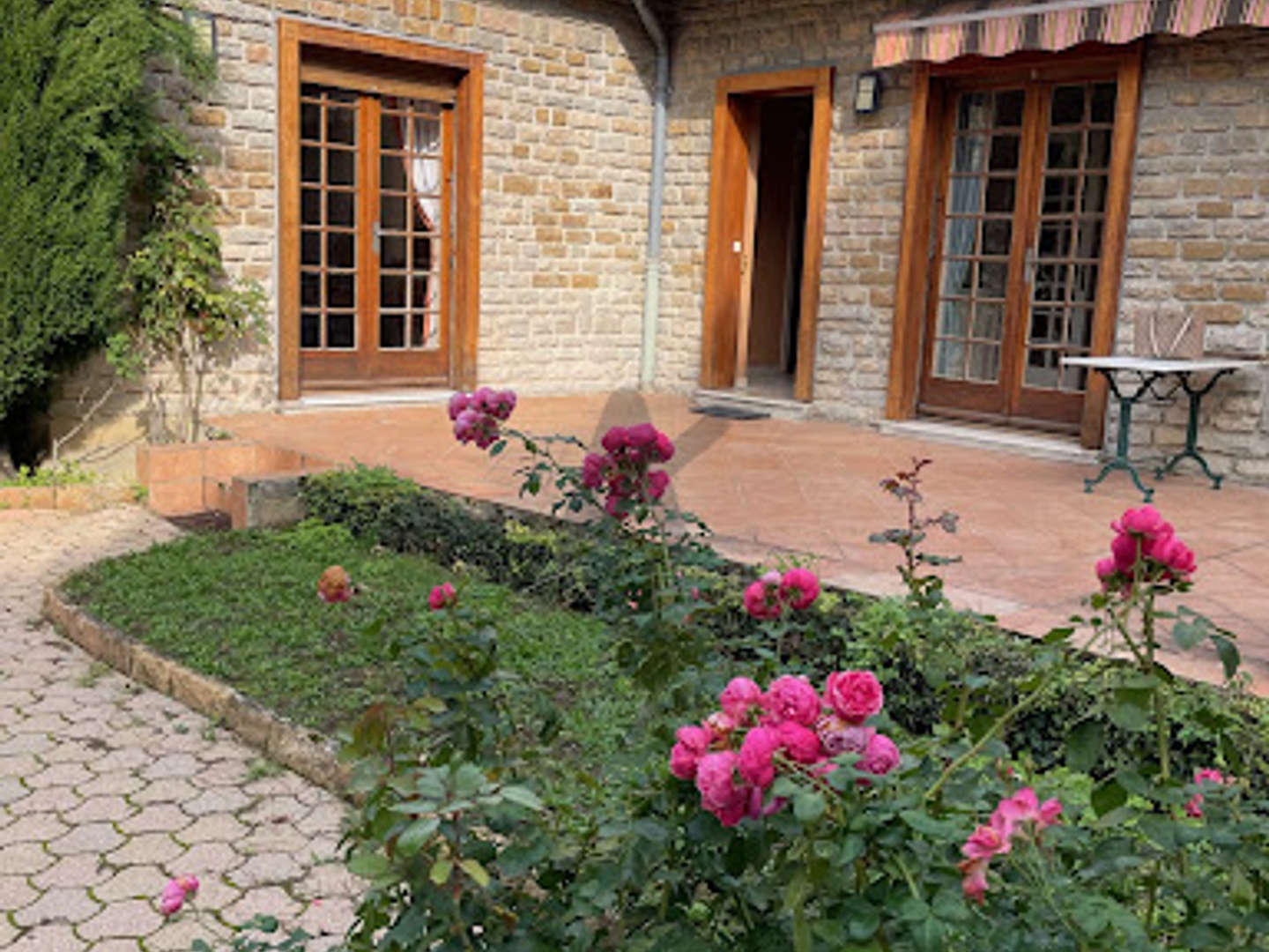 Maison à vendre - 6 pièces - 196m2 - Saint-Cyr-Au-Mont... (69450)