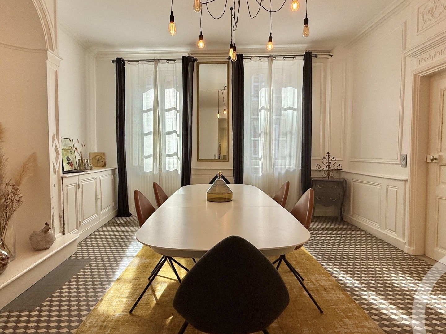 Maison 12 pièces 273 m²