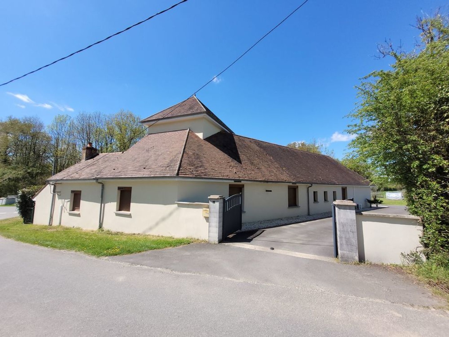 Maison à vendre - 8 pièces - 160m2 - Saint-Marien (23600)