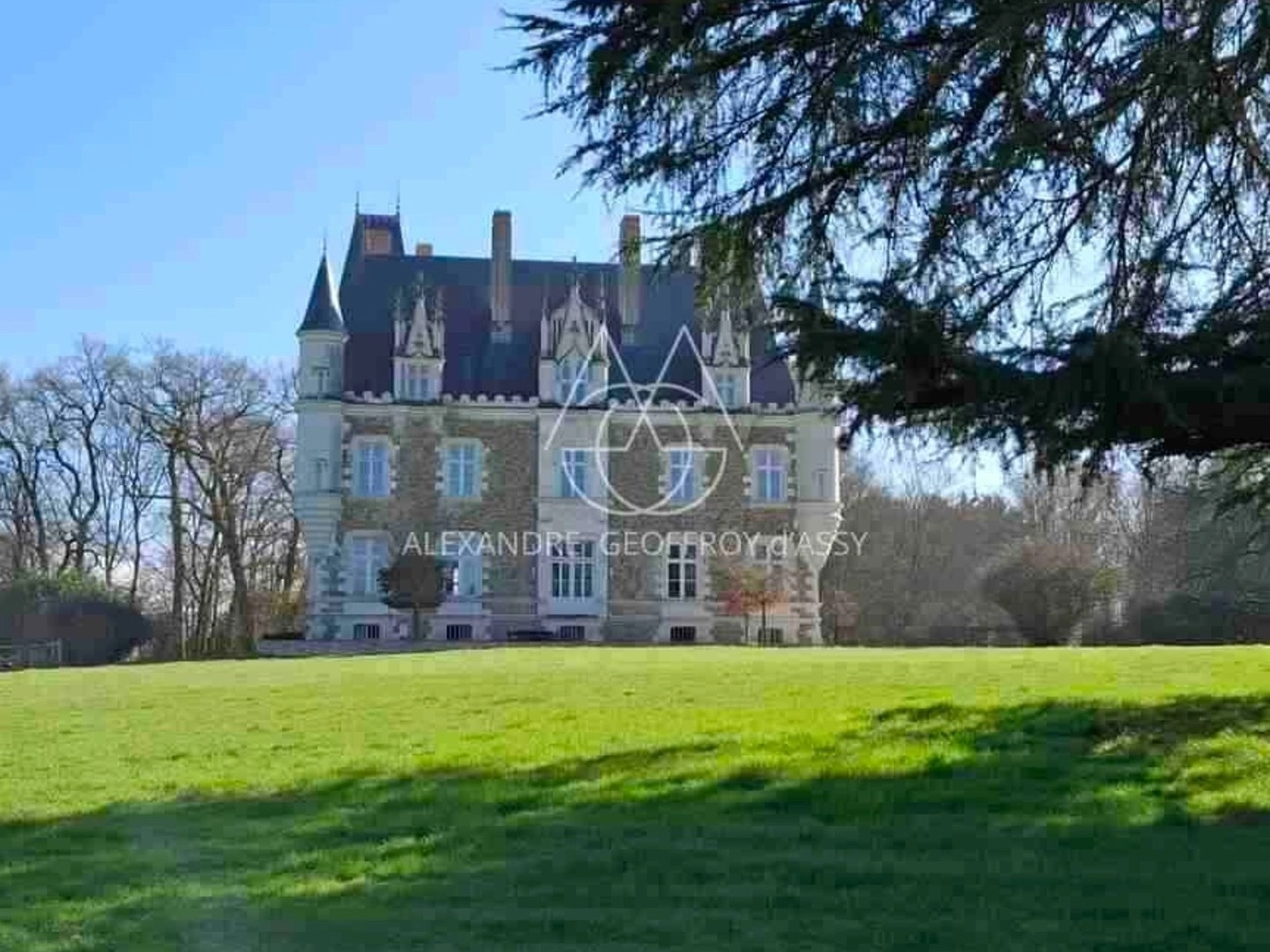Propriété 20 pièces 700 m²