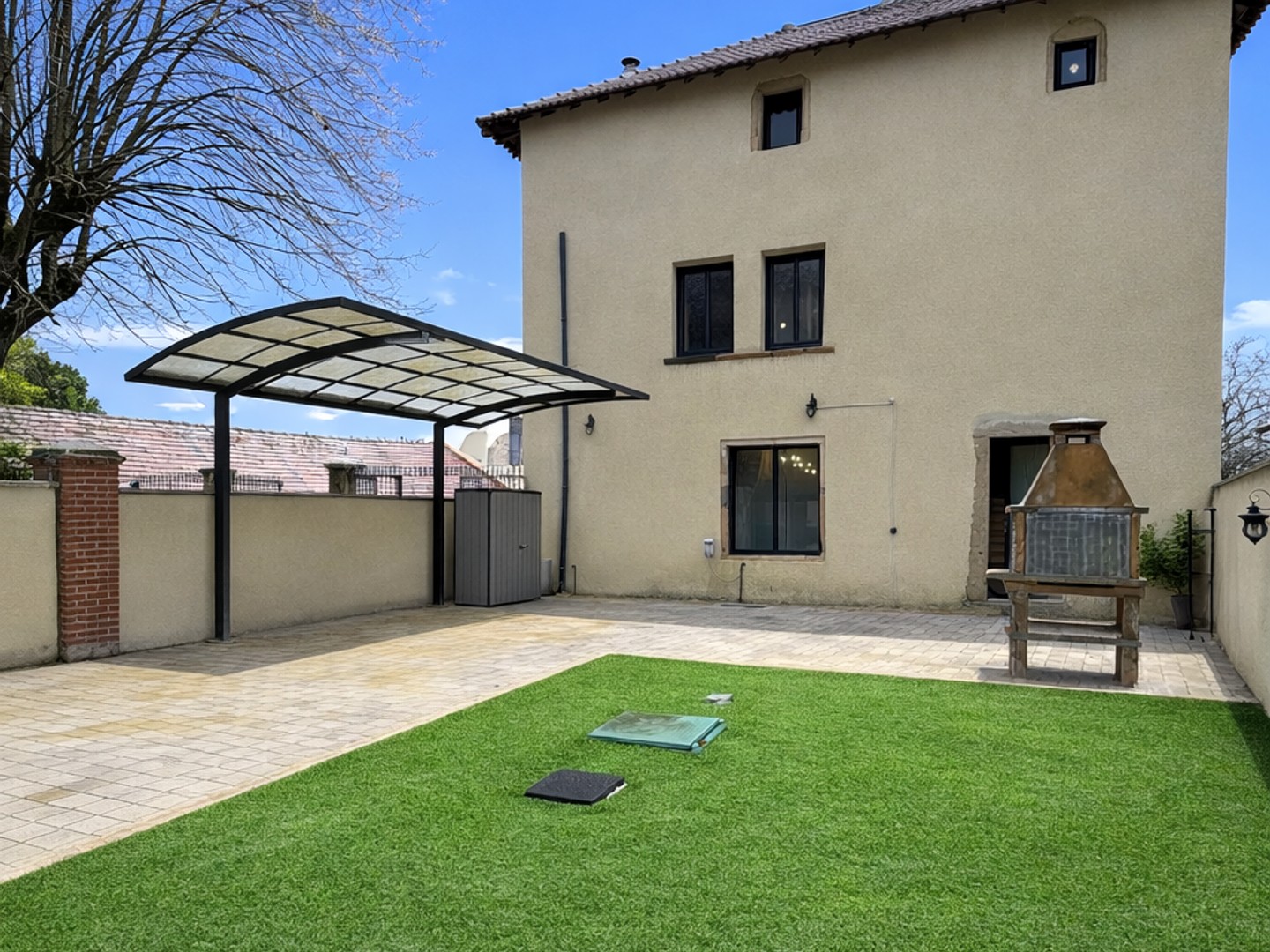 Maison 8 pièces 202 m²
