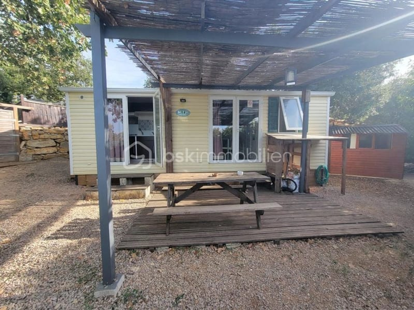 ROCBARON  Parcelle de 219 m² avec mobil-home et terrasse