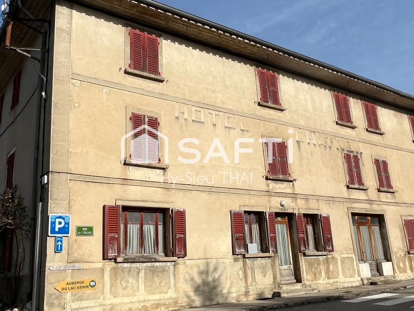 Immeuble de 660 m2 à Aménager, Spécial Investisseurs, lieu dit "Village d'En Bas" à Charix (01130)