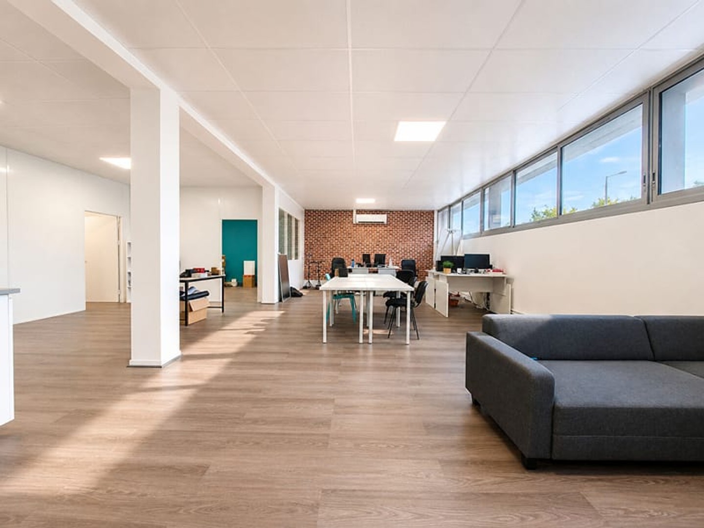 Local professionnel 3 pièces 117 m²