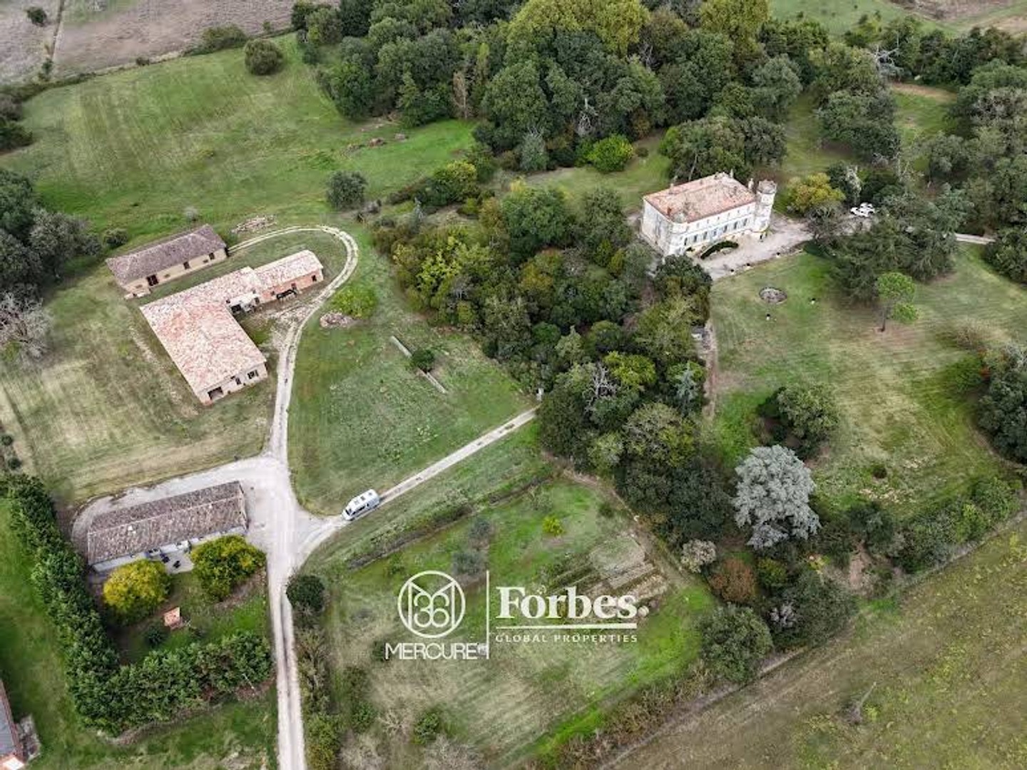 Propriété 14 pièces 448 m²