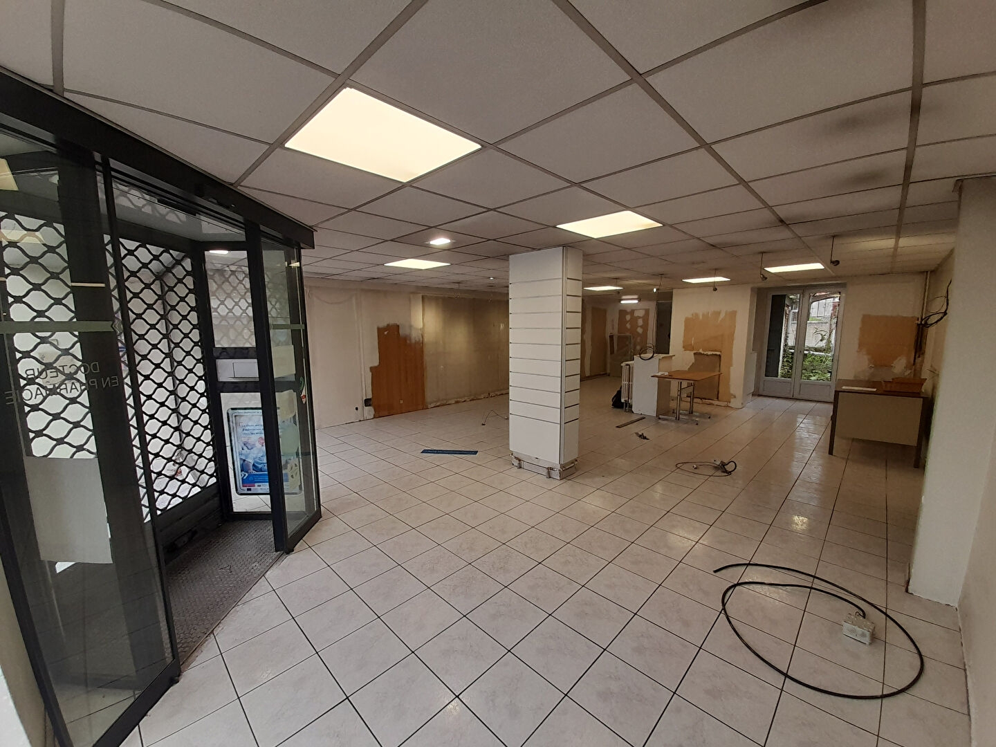 Immeuble de 174 m2 avec 3 logements possibles à NOUZONVILLE