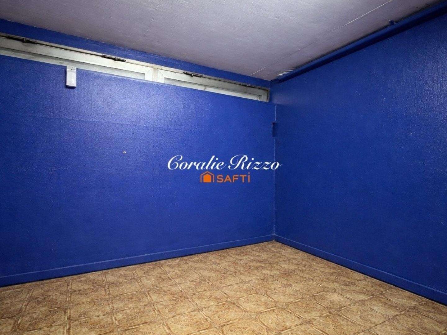 Locaux à vendre - 6 pièces - 146m2 - Saint-Avold (57500)