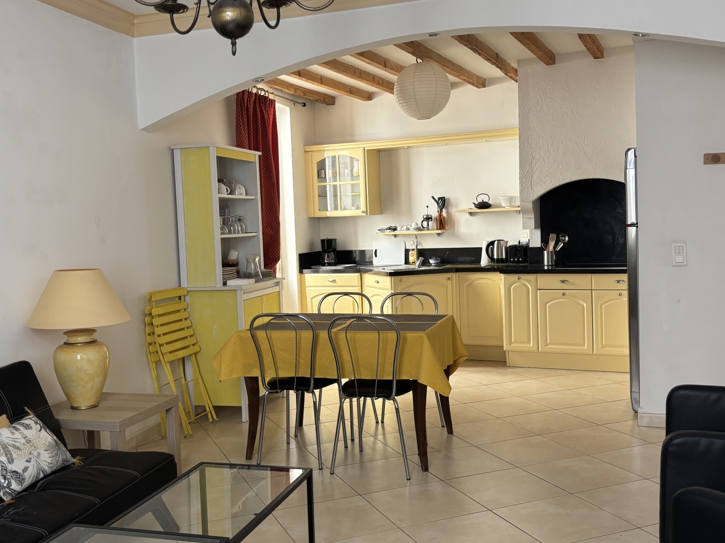 AVIGNON INTRA-MUROS QUARTIER LES HALLES, APPARTEMENT TYPE 3, 2ème ET DERNIER ETAGE