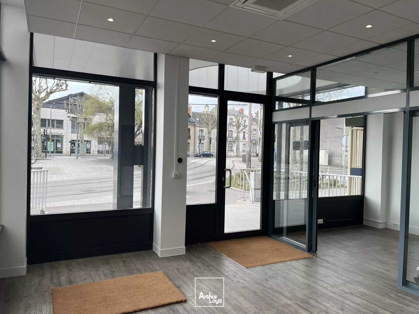 Bureaux à vendre - 204m2 - Orléans (45100)