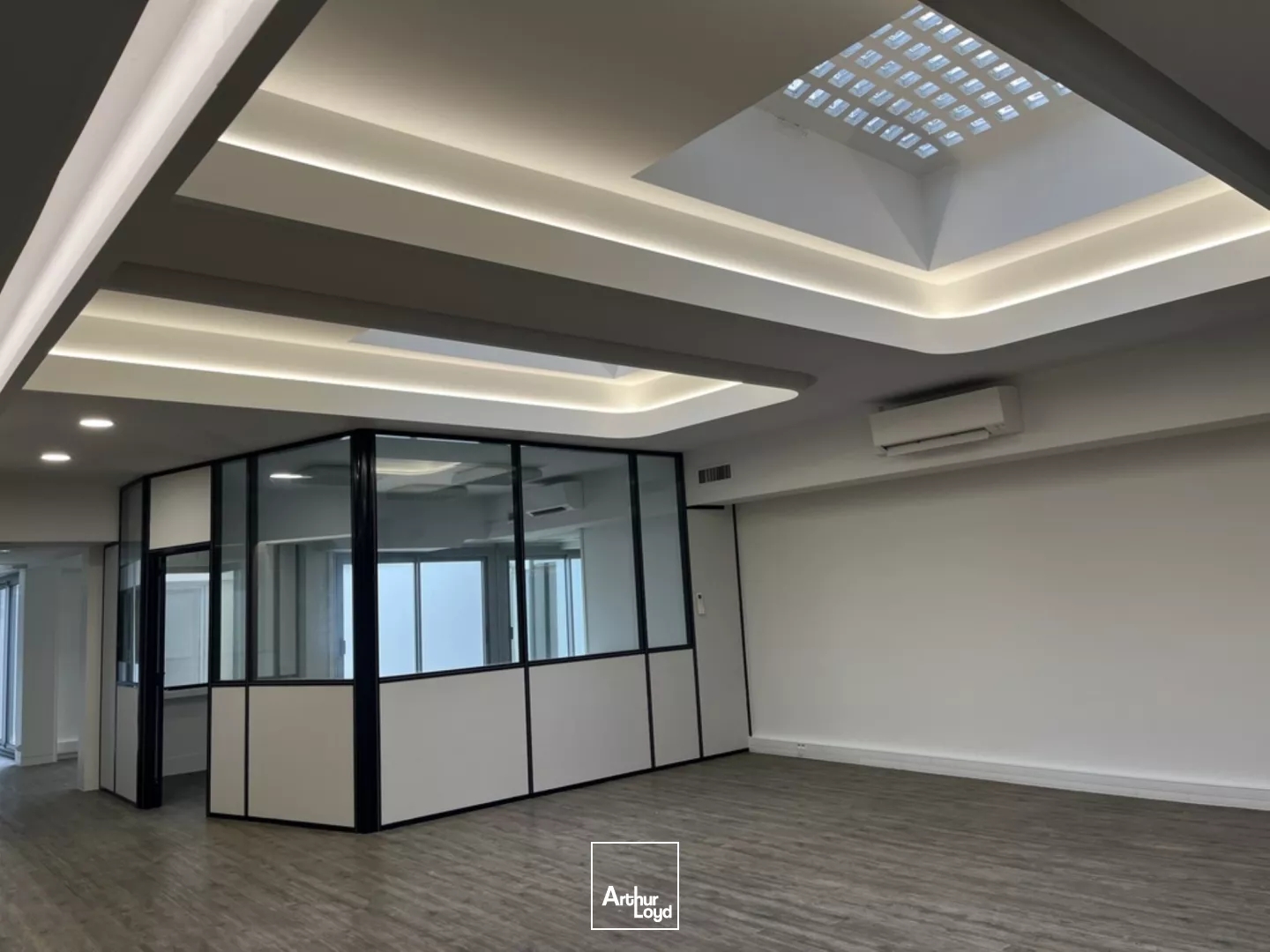 Bureaux à vendre - 204m2 - Orléans (45100)