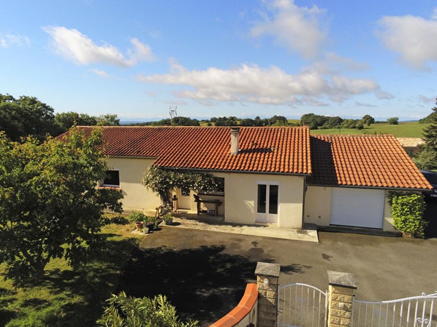 Maison à vendre - 6 pièces - 116m2 - Mirande (32300)