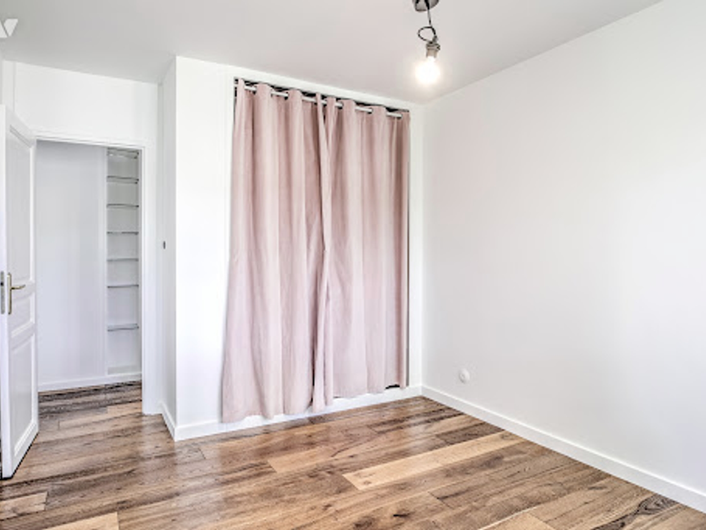 Appartement à vendre - 4 pièces - 89m2 - Saint-Julien-En-G... (74160)