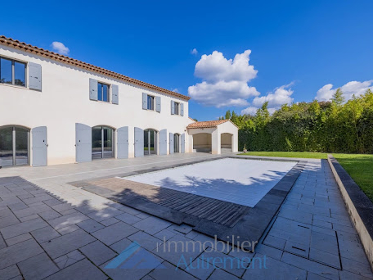 Maison à vendre - 6 pièces - 250m2 - Aix-En-Provence (13100)