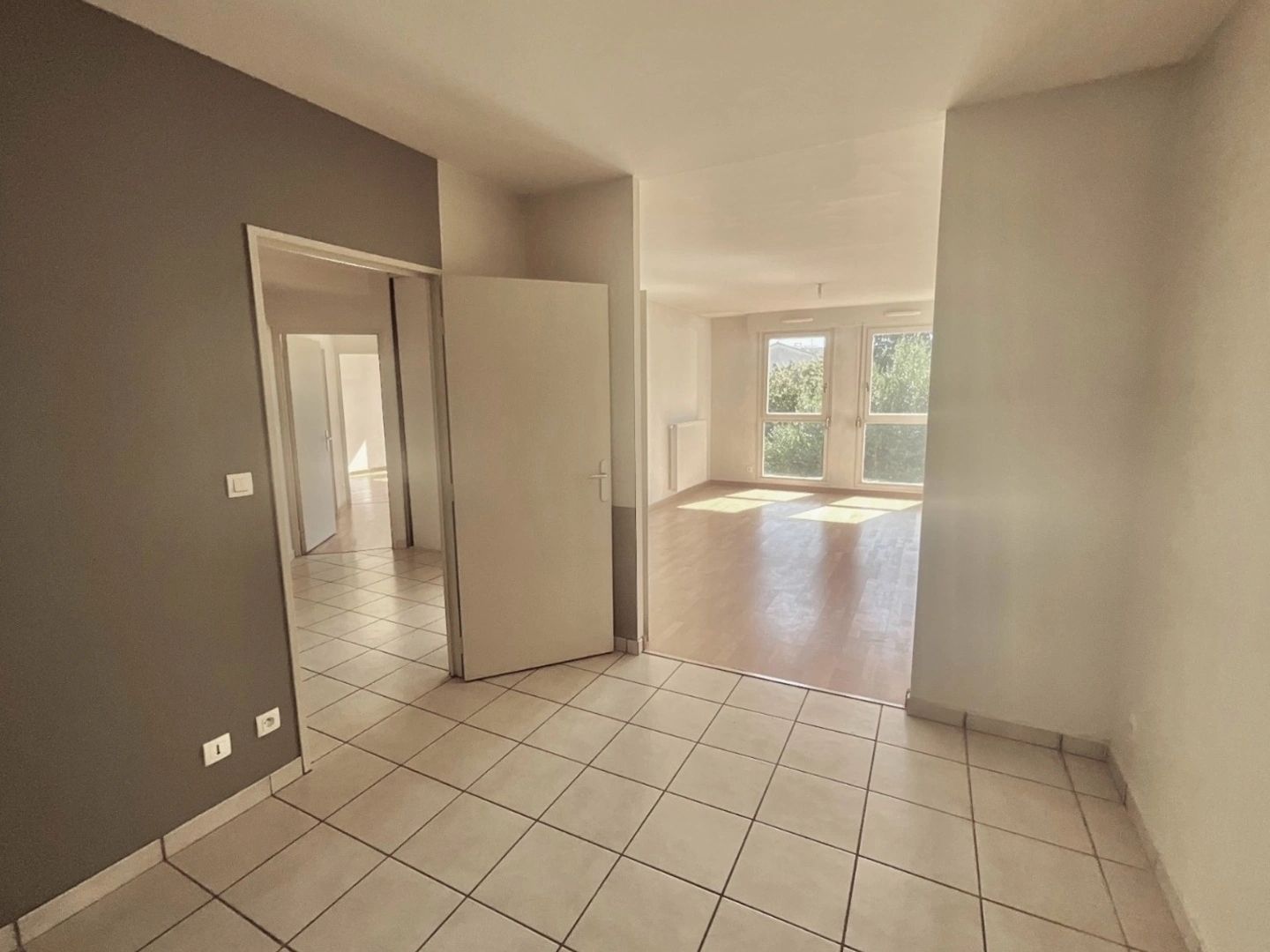 Appartement à vendre - 3 pièces - 74m2 - Villefranche-Sur-... (69400)