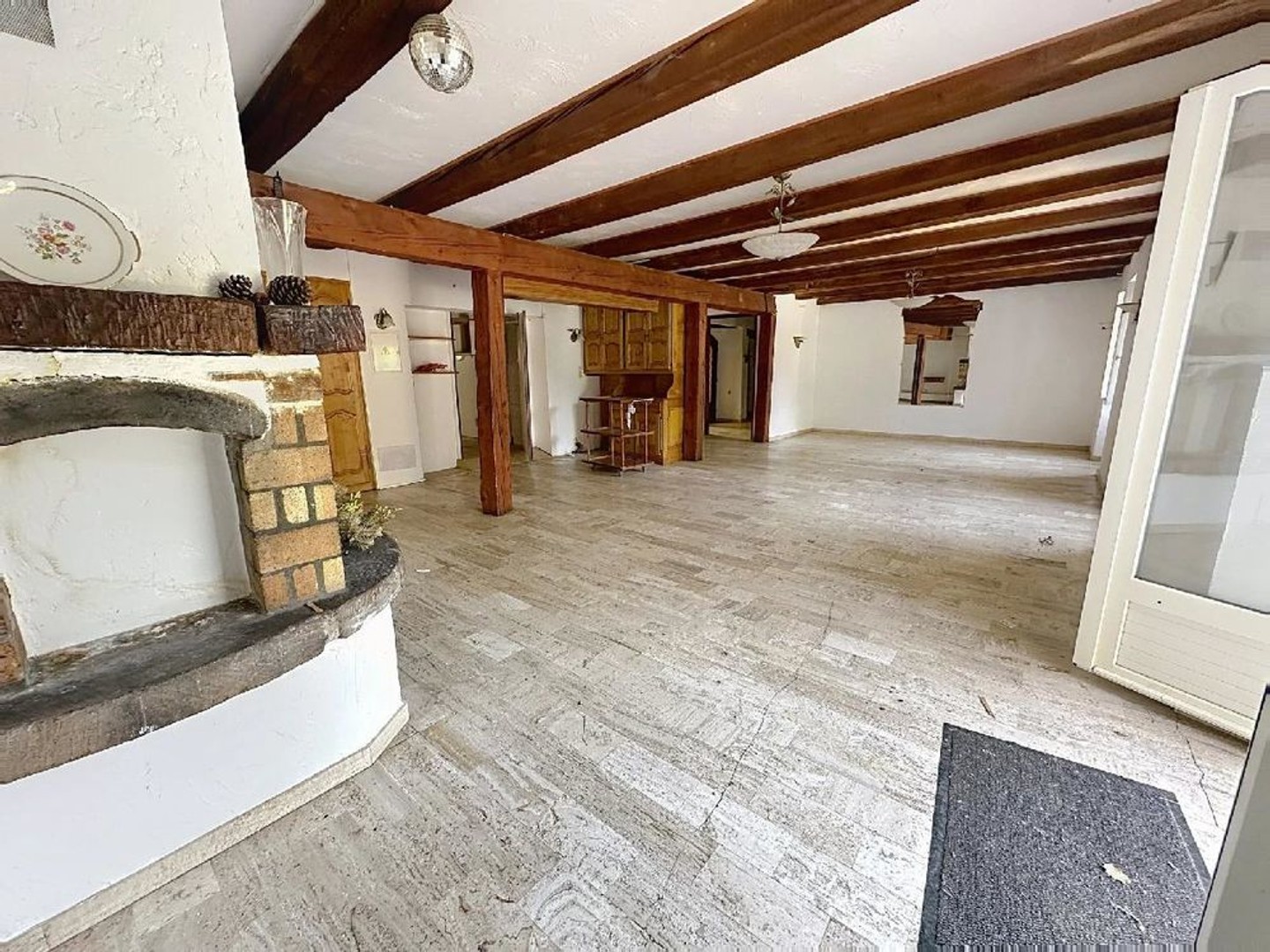 Maison à vendre - 7 pièces - 200m2 - Soleilhas (04120)