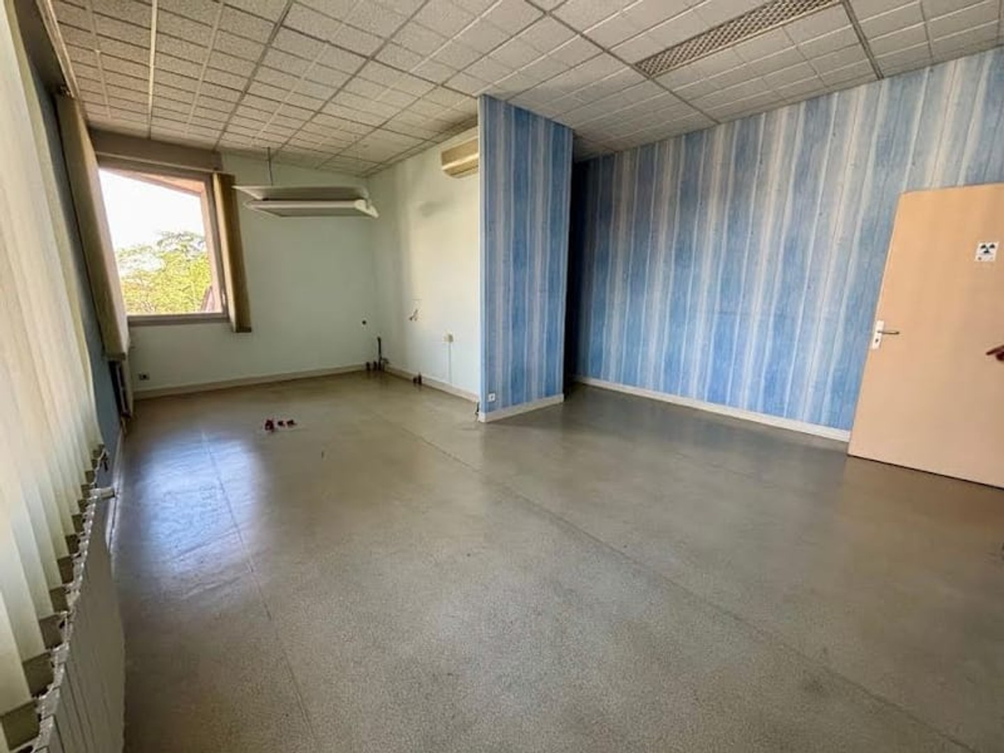 Bureaux 2 pièces 310 m²