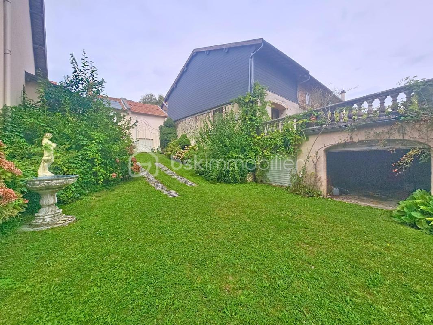 Maison à vendre - 8 pièces - 266m2 - Toges (08400)