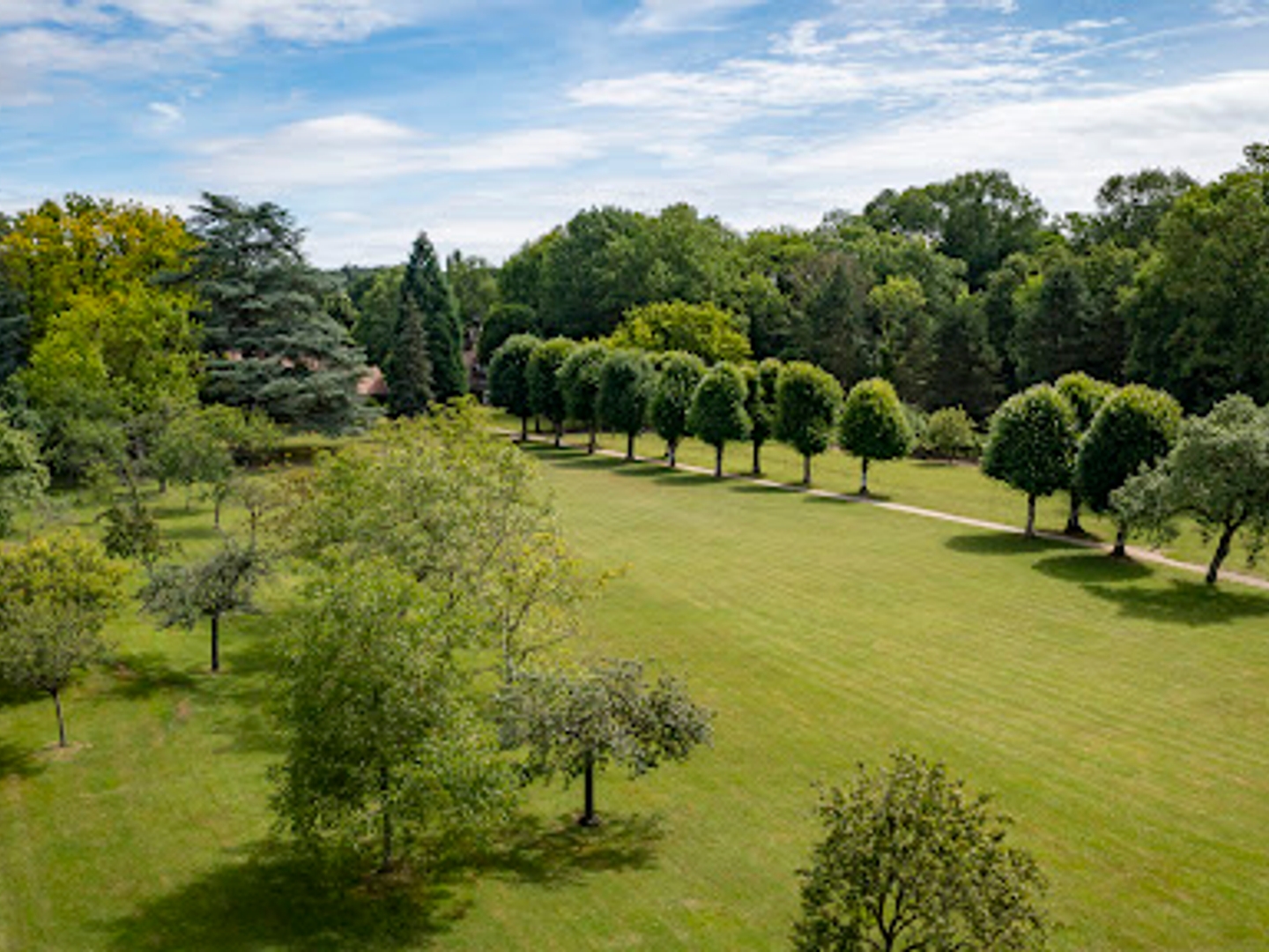 Maison à vendre - 30000m2 - Autouillet (78770)
