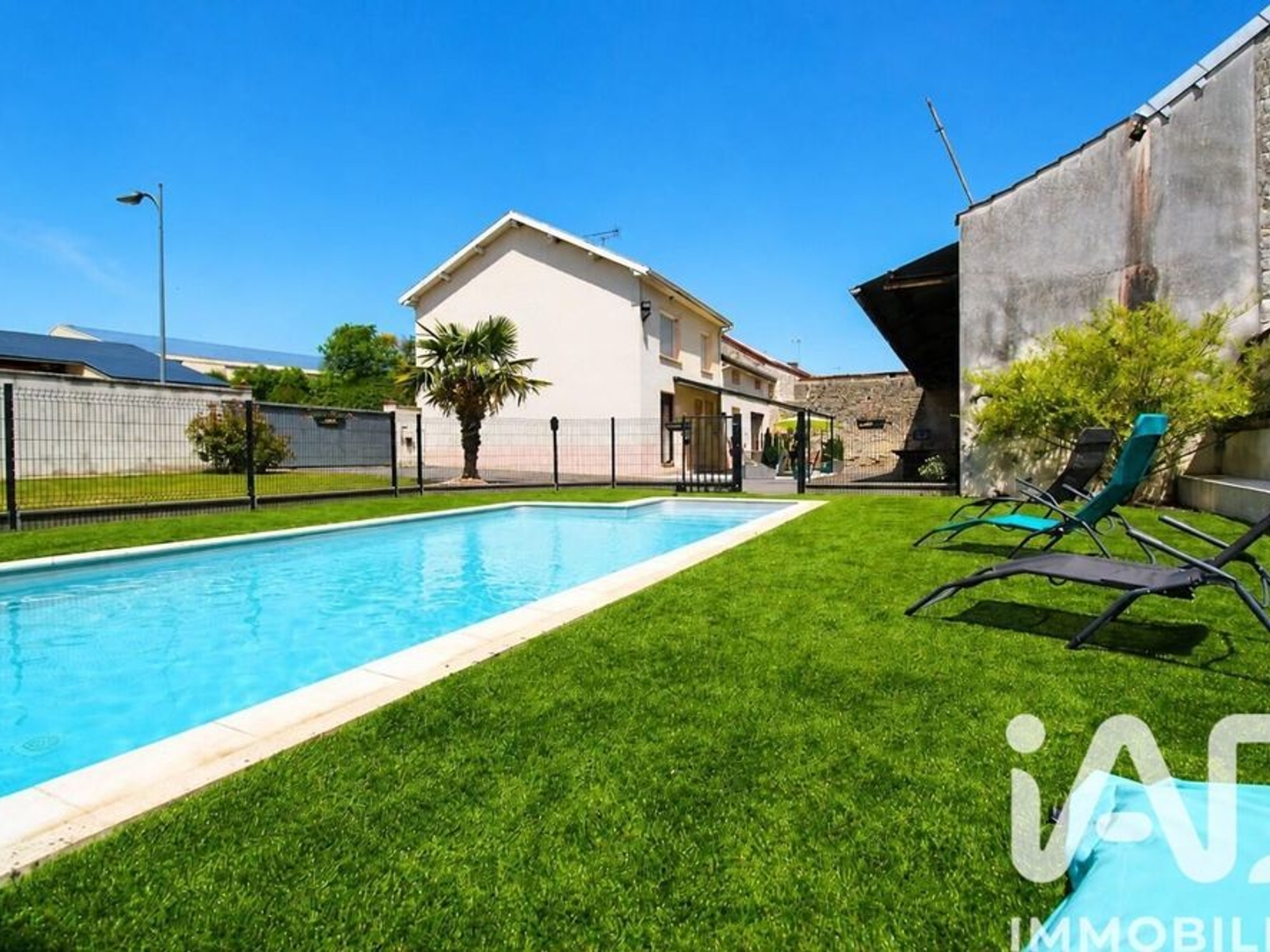 Maison 7 pièces 220 m²
