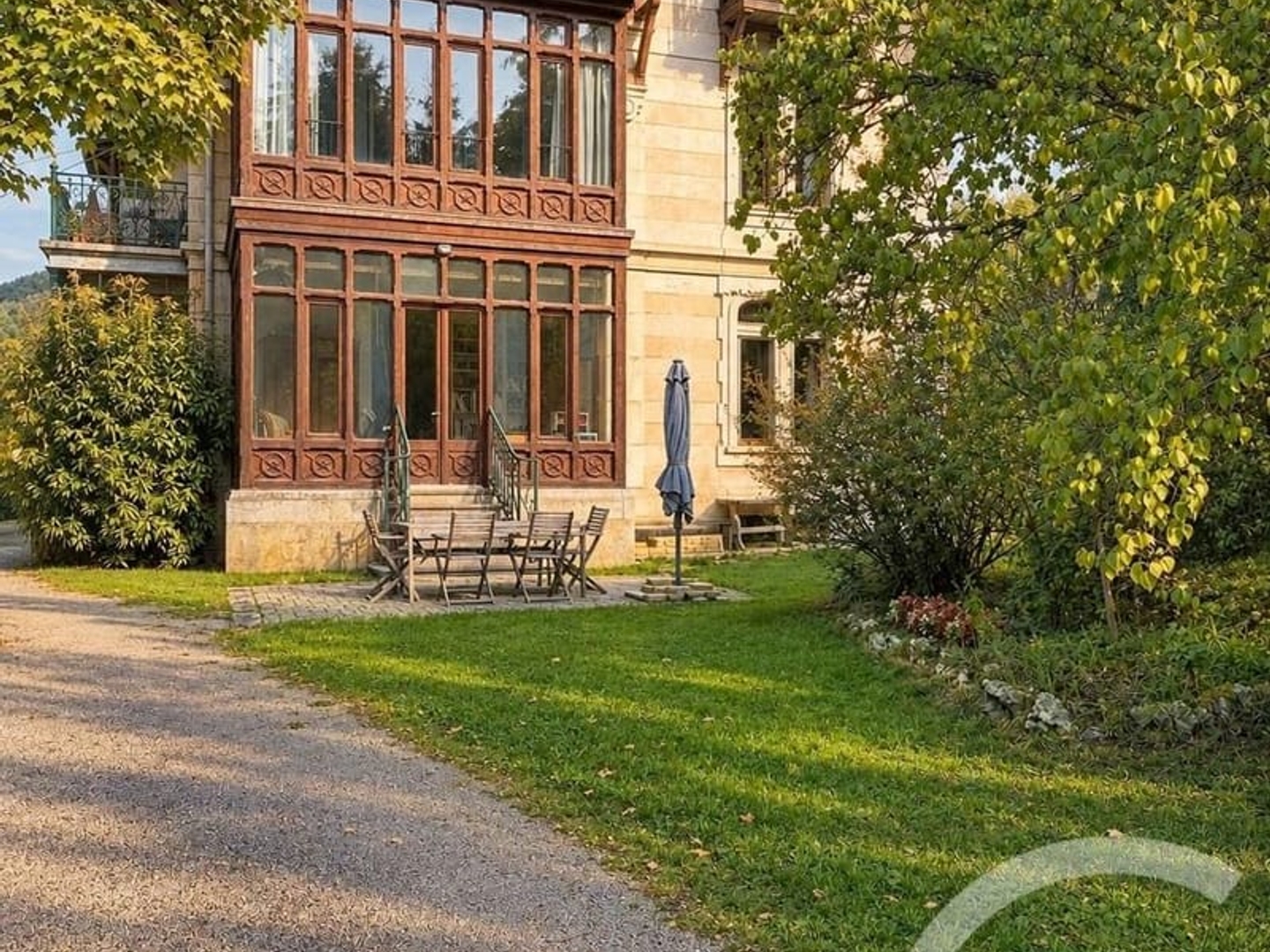 Maison à vendre - 10 pièces - 508m2 - Hauts De Bienne (39400)